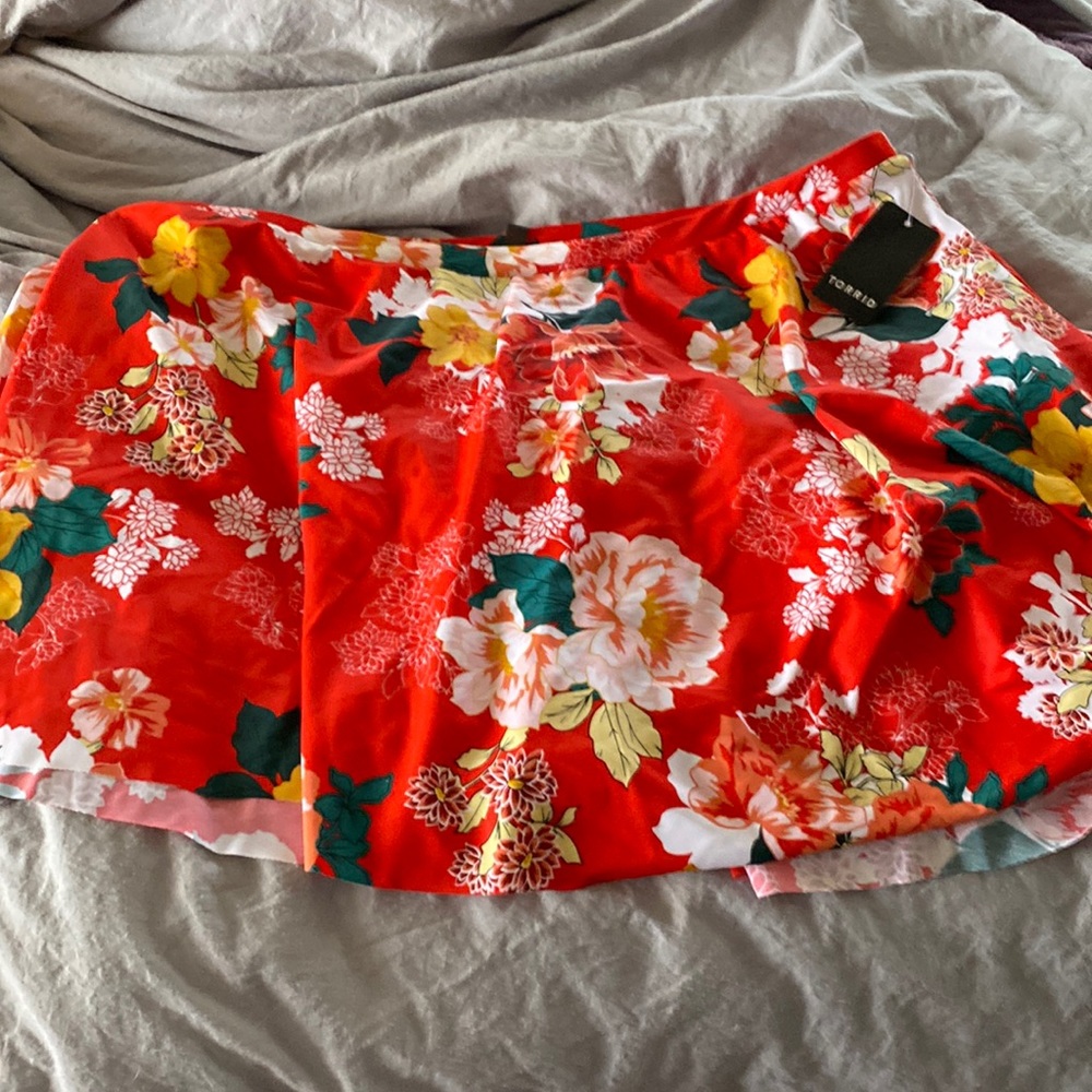 TORRID Red Bloom Hi Asymmetrical Swim Skirt Bottom - 3X